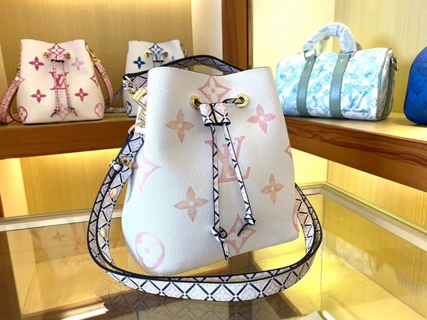 ルイヴィトンバッグ細部ディテール